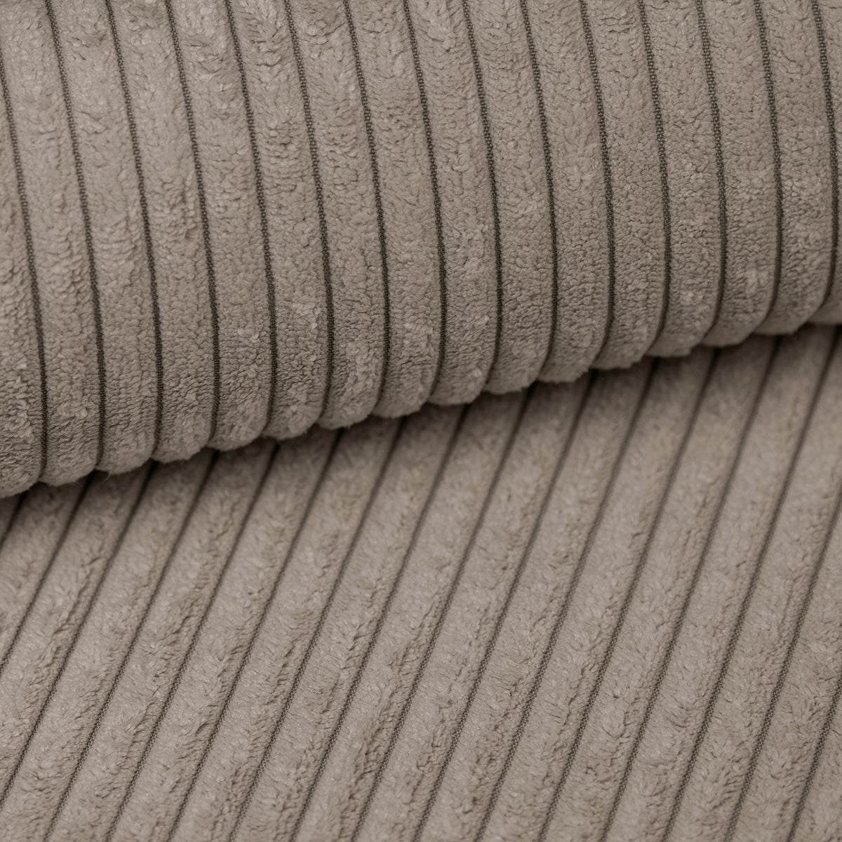 Polsterbett Cube von meise.möbel – Taupe Nr. 03 – 140x200 cm – Produktbild